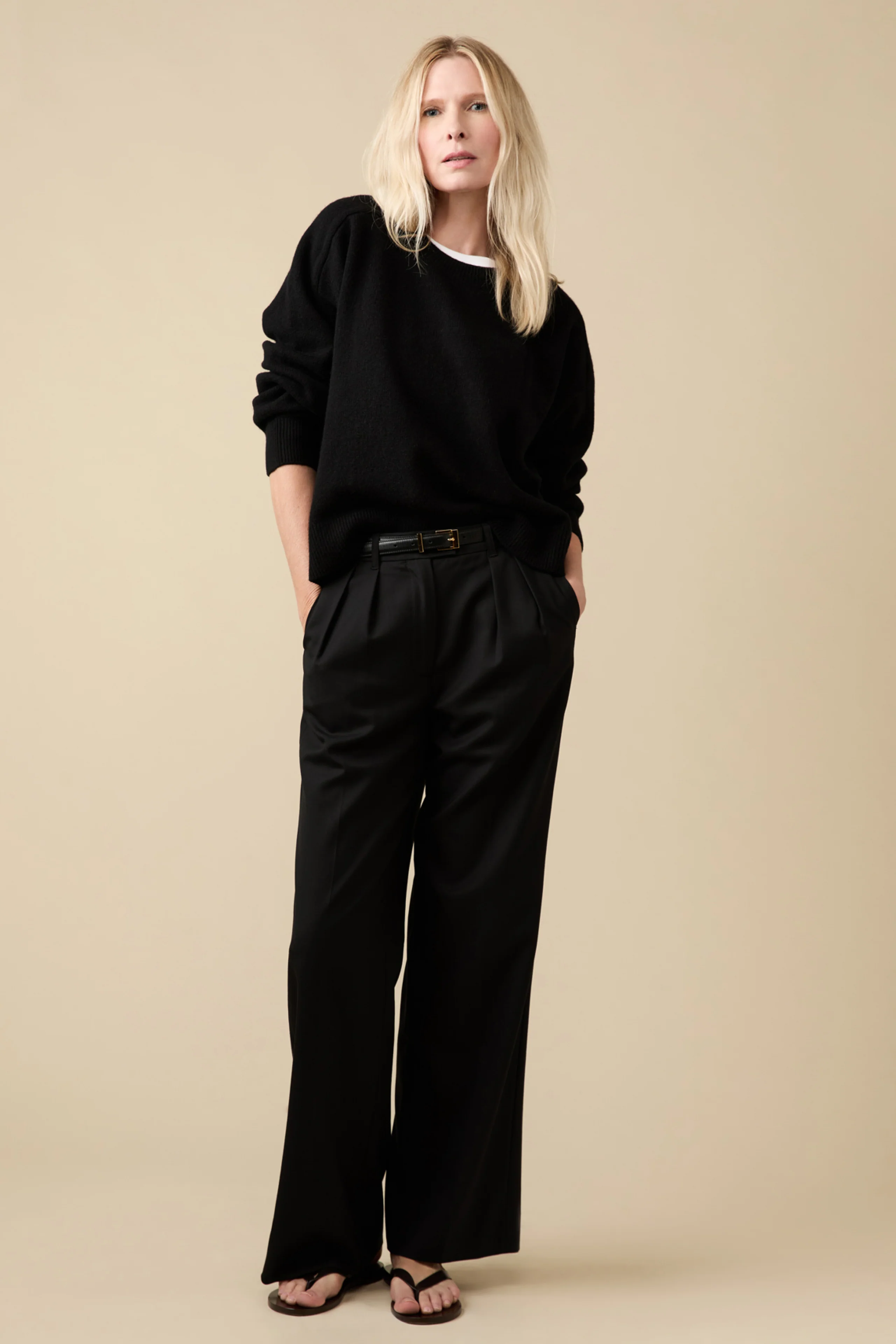 The Cashmere Crew in Black - Image 5
