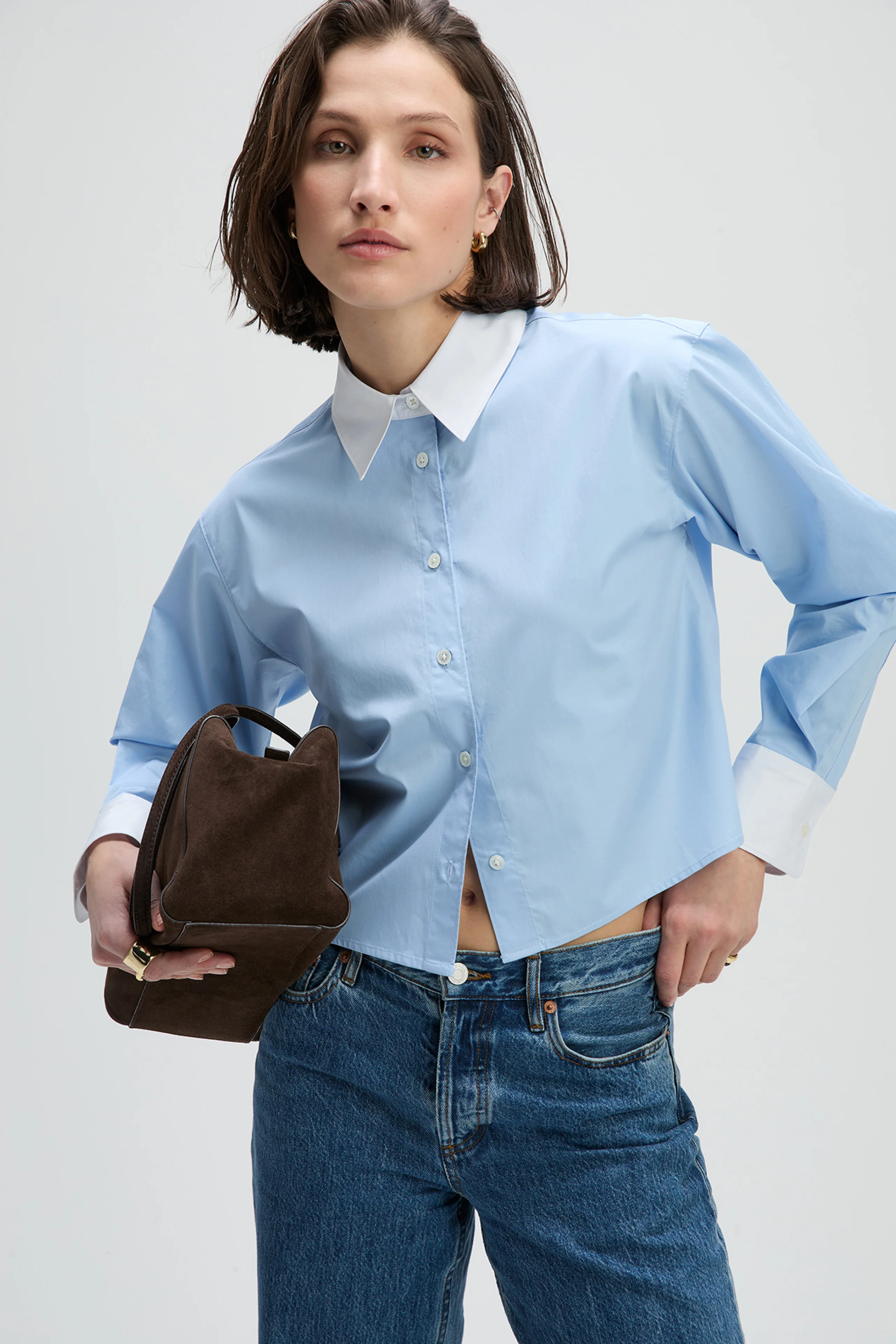 The Cropped Everything Shirt in French Blue - Image 5