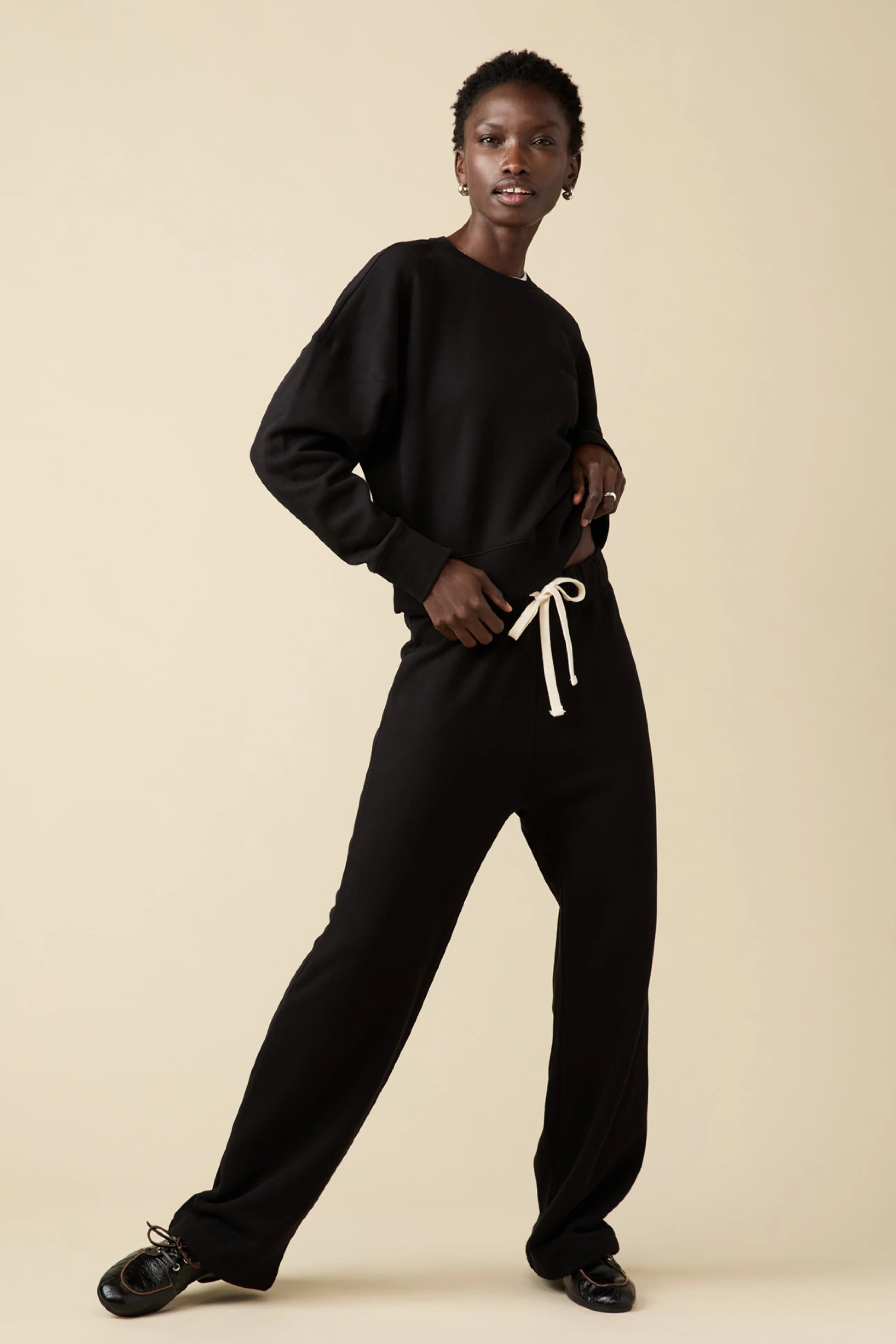The Everyday Sweatpant in Black - Image 3