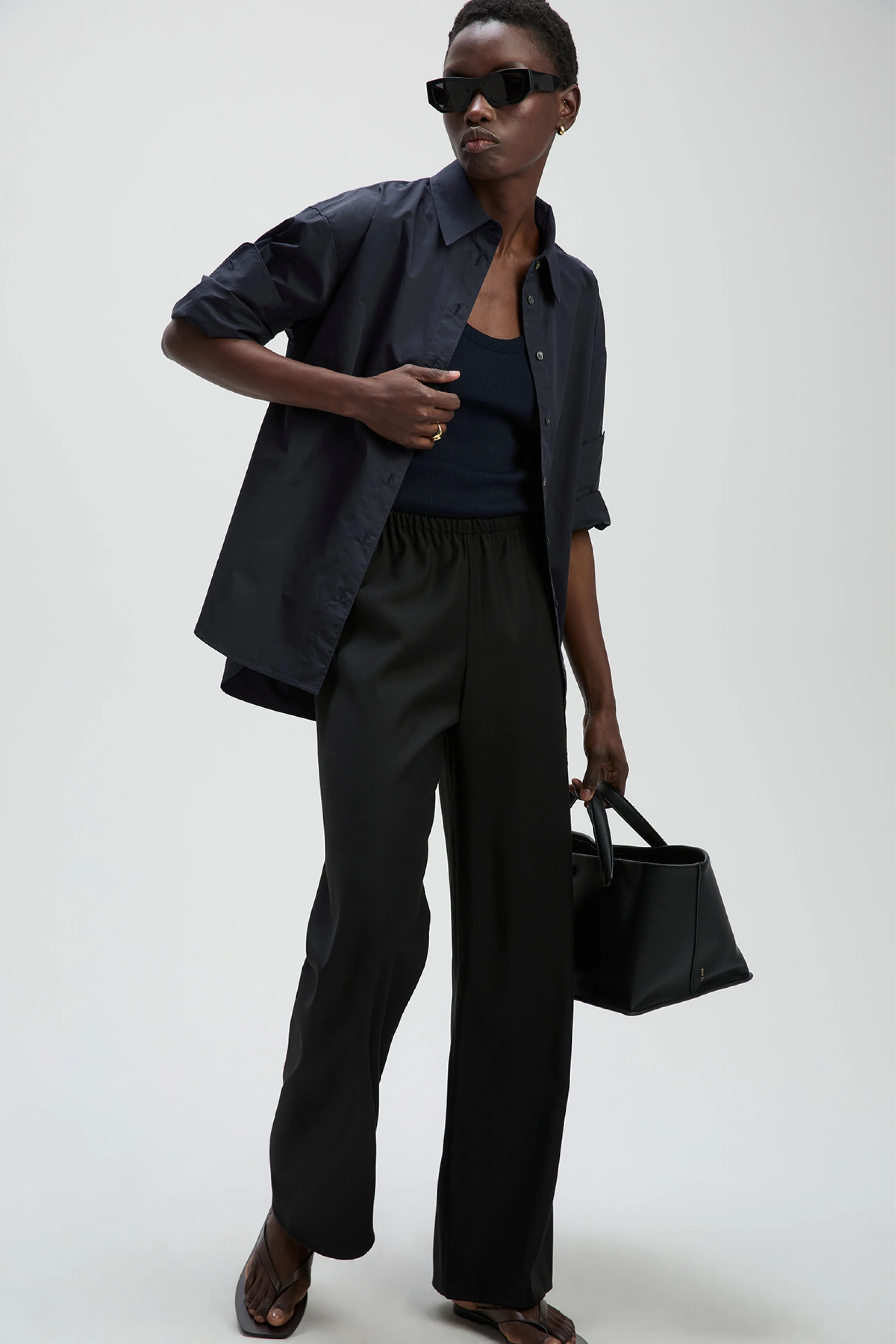 The Everything Pant in Black - Image 4