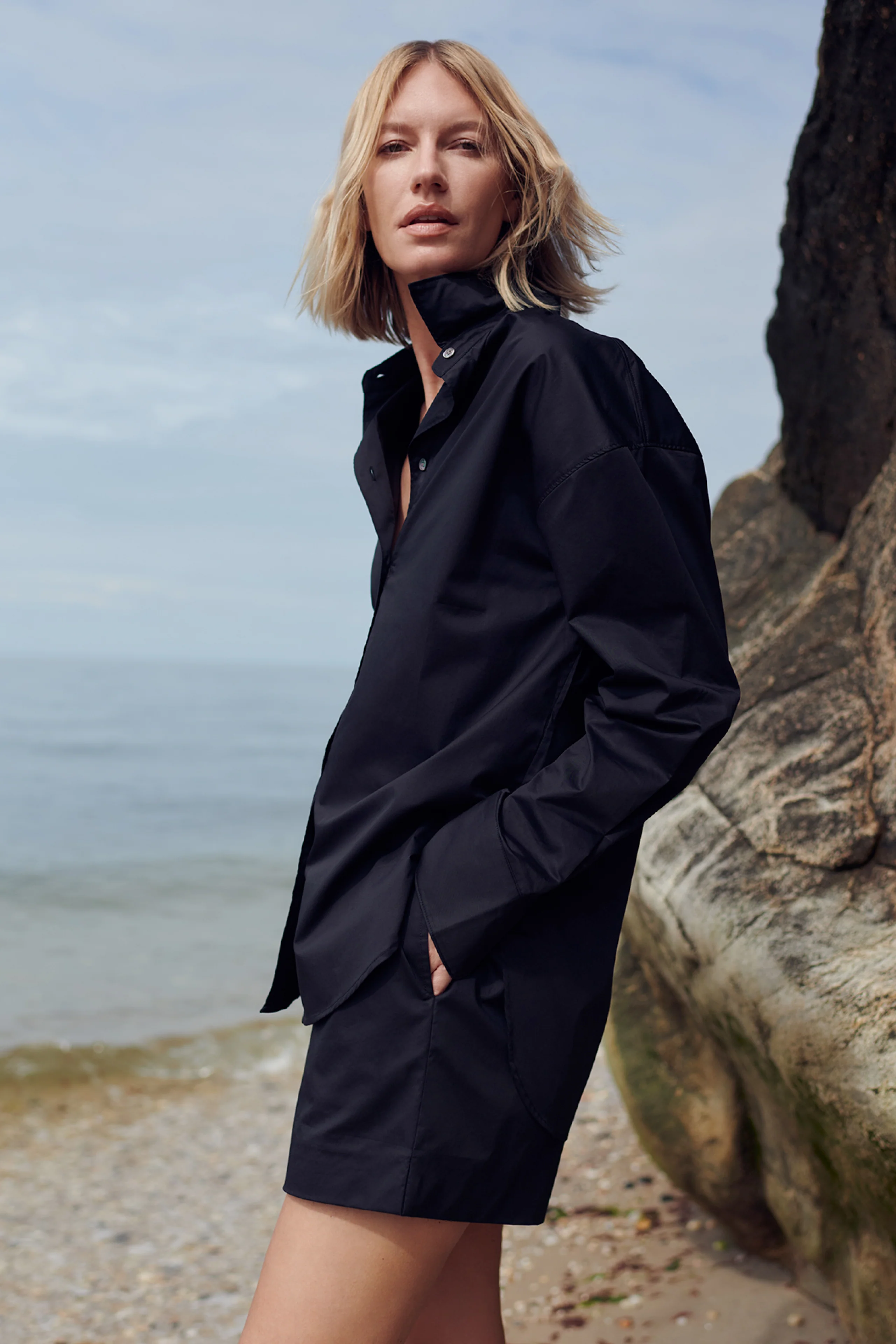 The Everything Shirt in Black - Image 4