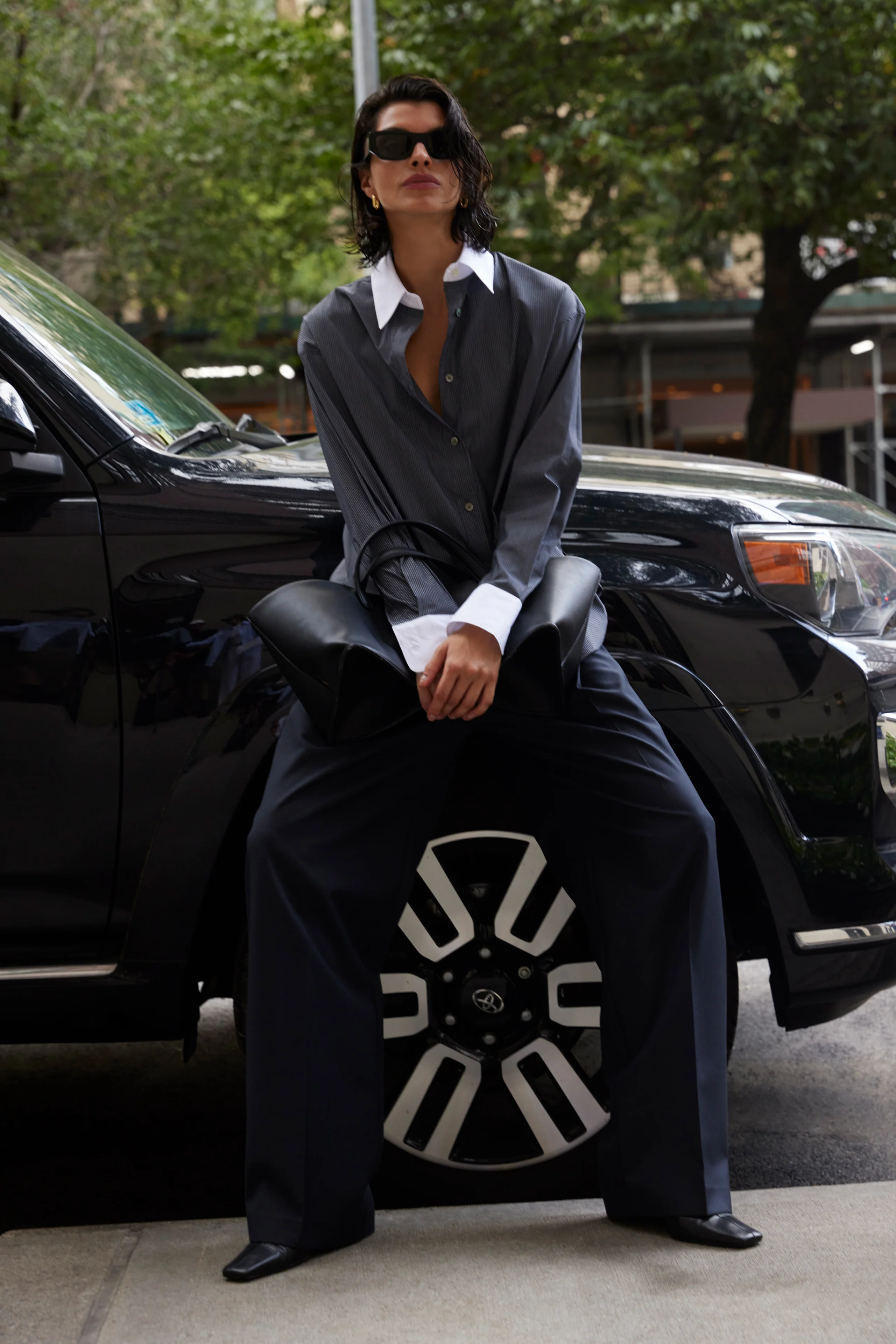 The Everything Shirt in Charcoal Micro Stripe - Image 4