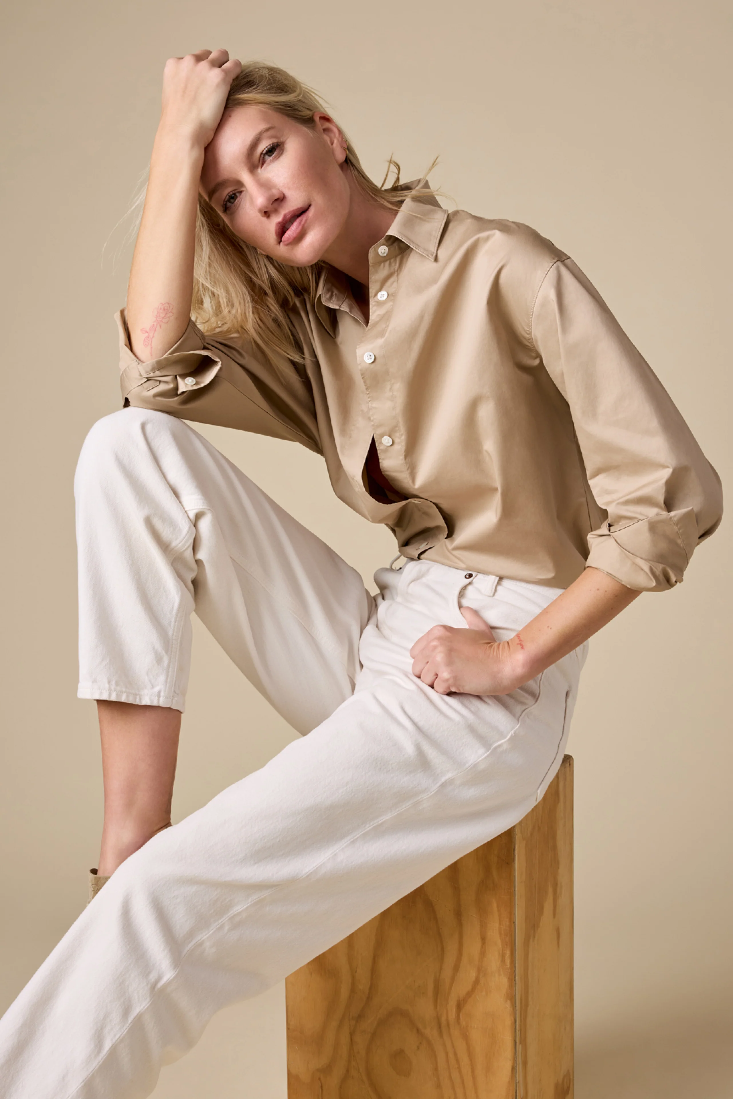 The Everything Shirt in Fawn - Image 4