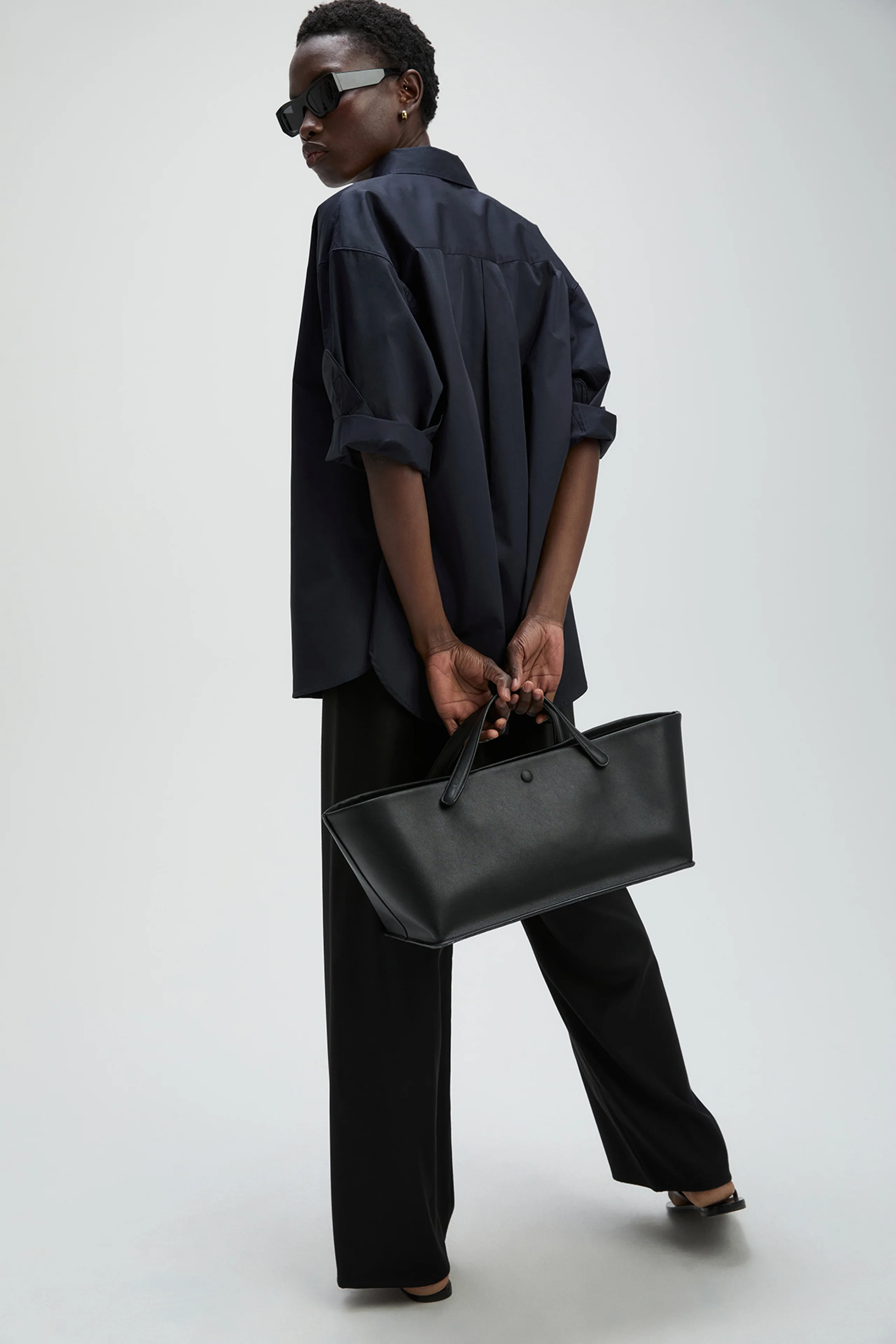 The Everything Shirt in Navy - Image 3