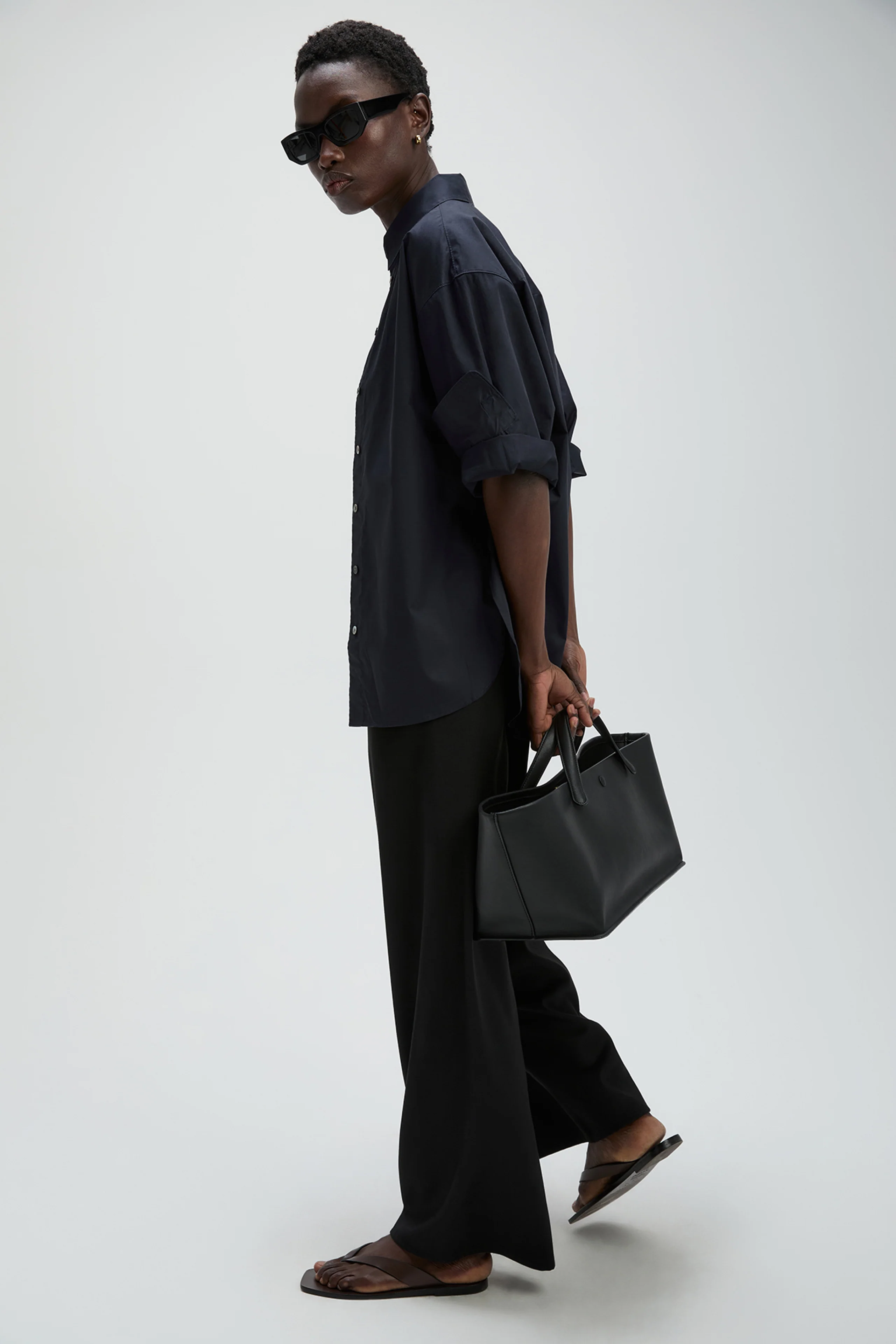 The Everything Shirt in Navy - Image 6