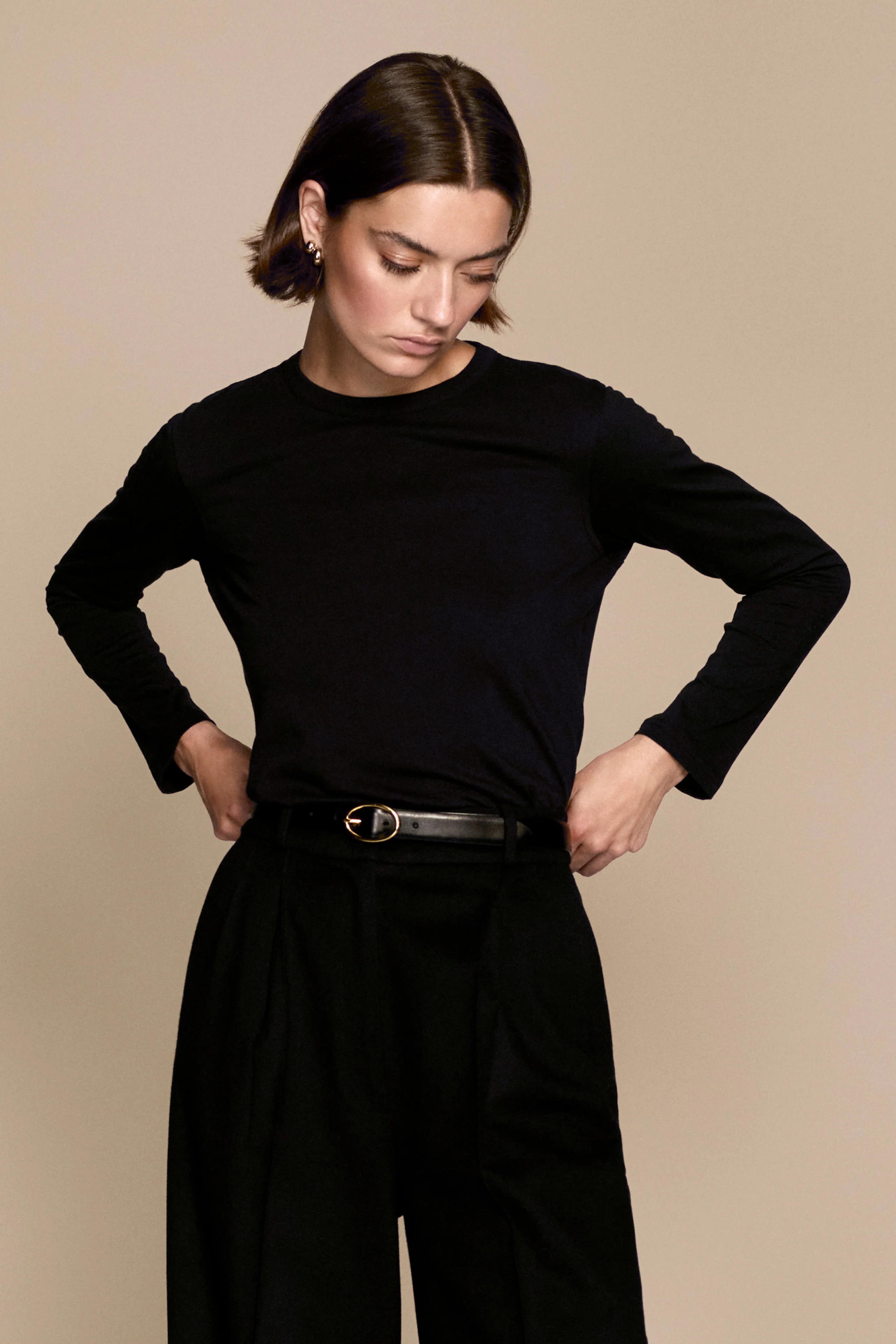 The Long Sleeve Perfect Tee in Black - Image 6