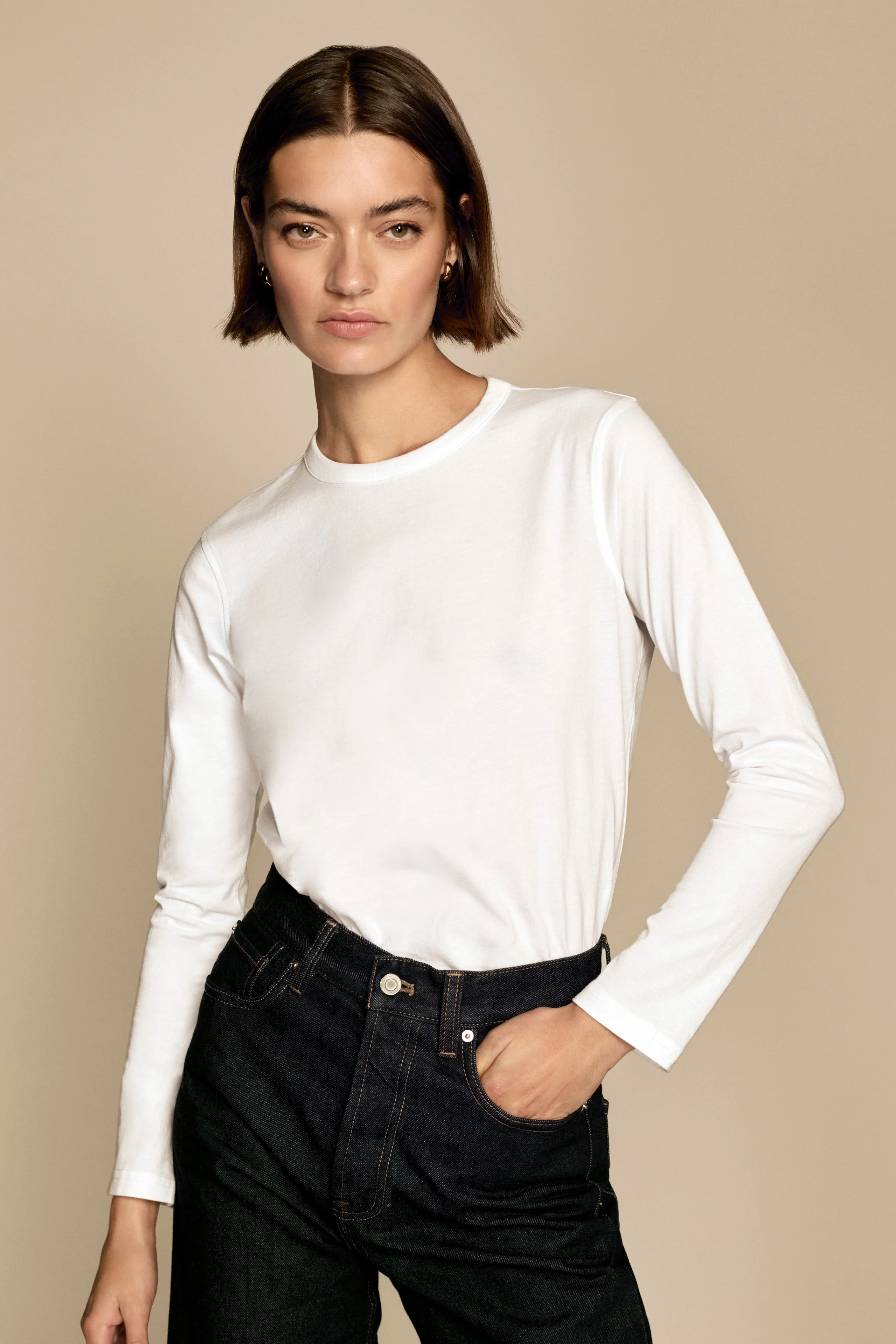 The Long Sleeve Perfect Tee in White - Image 5