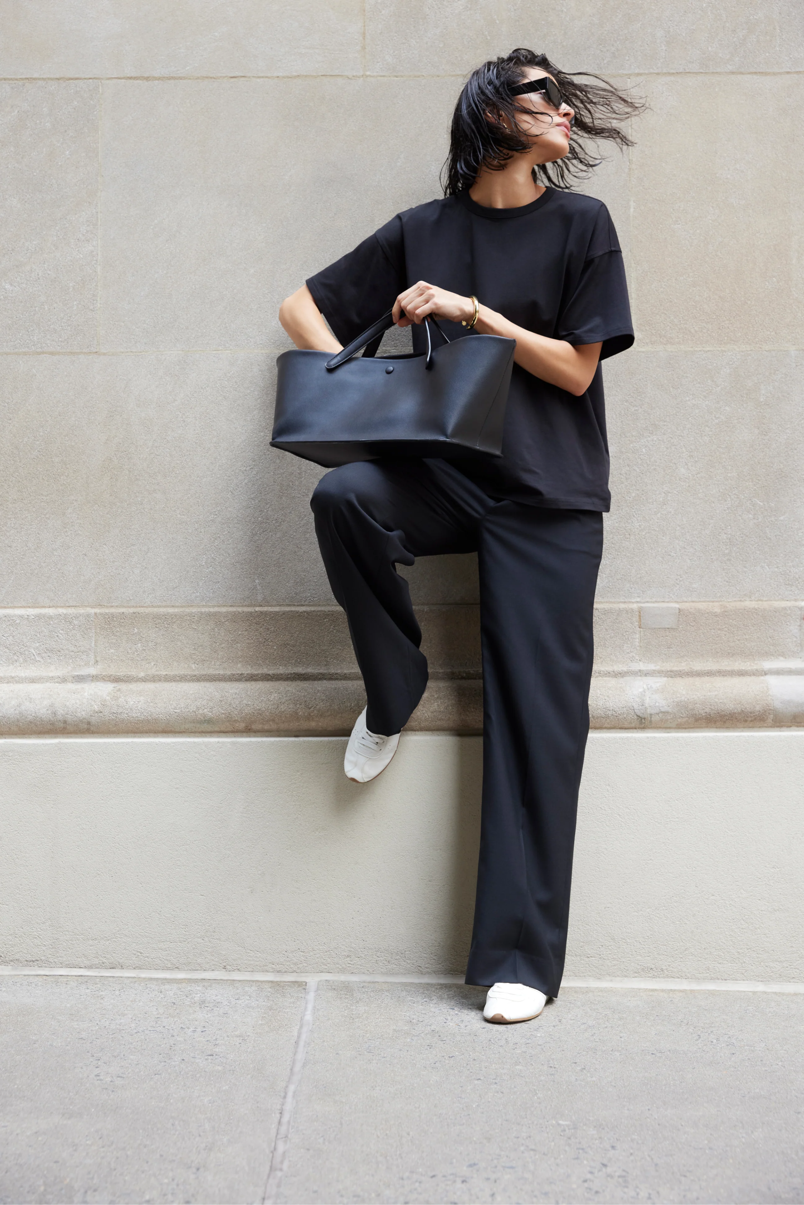 The Oversized Tee in Black - Image 4