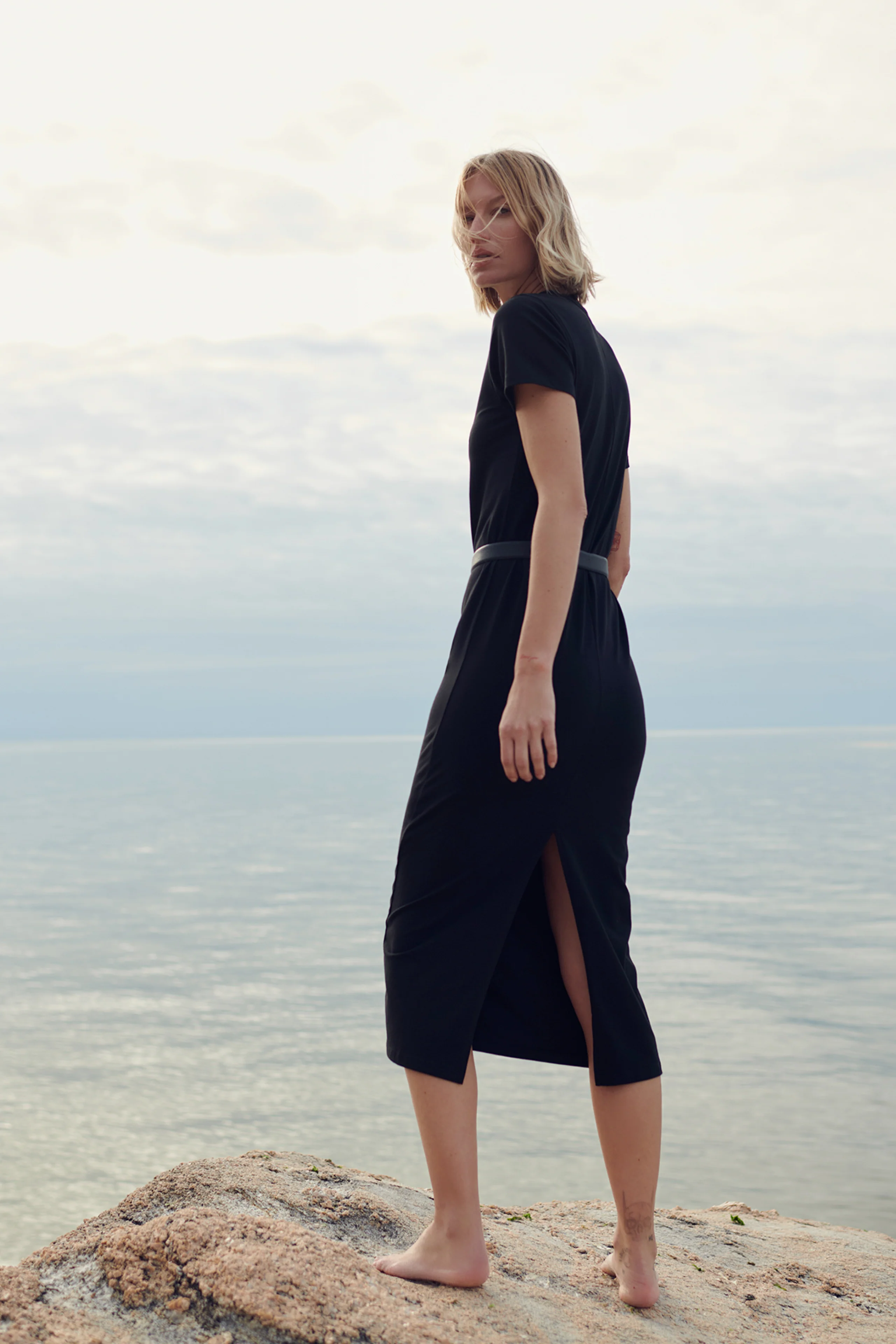The Perfect Tee Dress in Black - Image 4